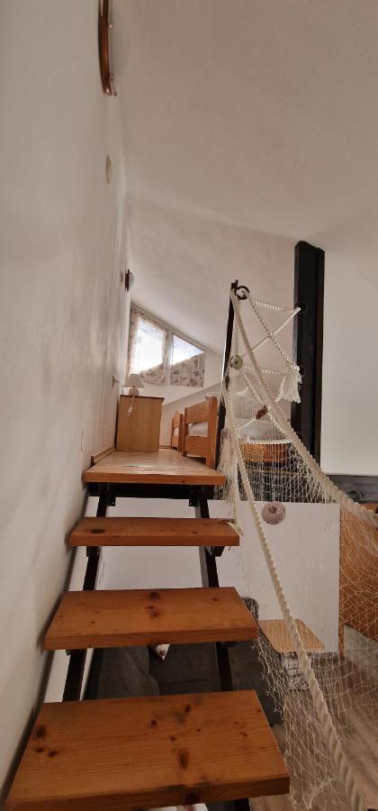 Apartmani Dutkovic Vrboska Exterior foto